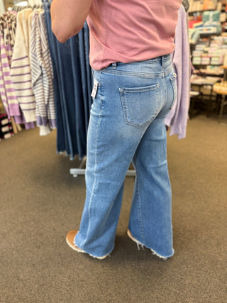 Risen Smoothing Wide Leg High Rise Jeans