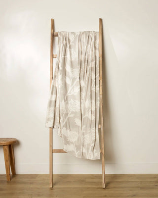 Geometry Soft Blooming Thistle Butter Blanket