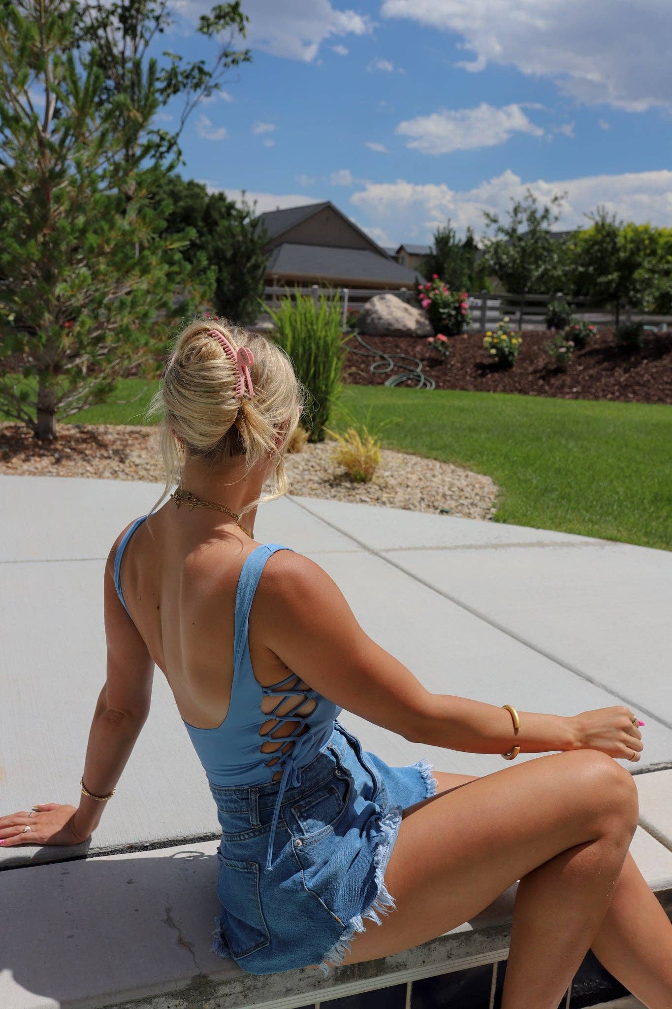 Matte Midi Hold Everything Claw Clip