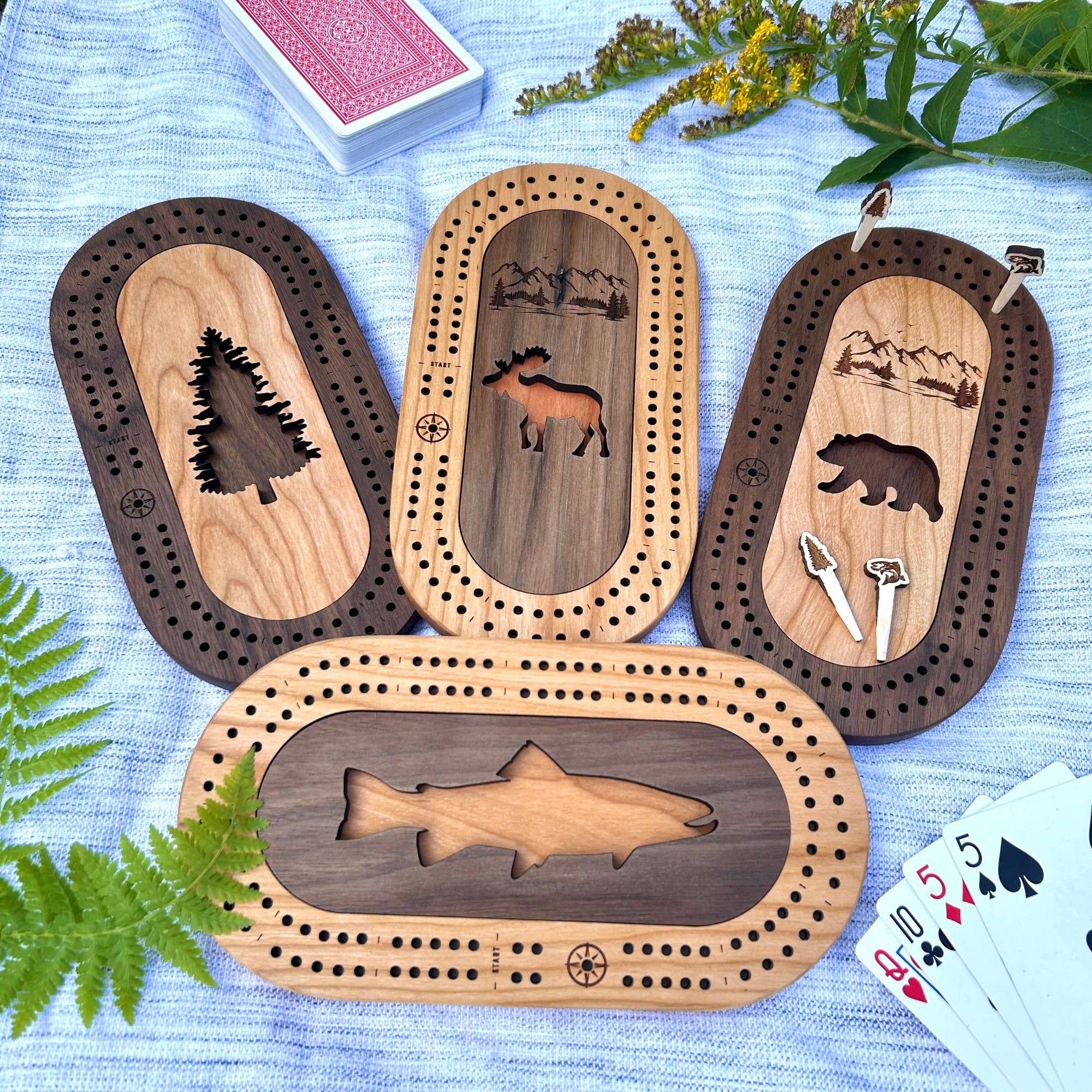 Fish Mini Travel Cribbage Board & Custom Pegs Set