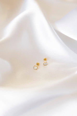 Juliet Clear CZ Screwback Stud Earrings – 5mm Gold Tone