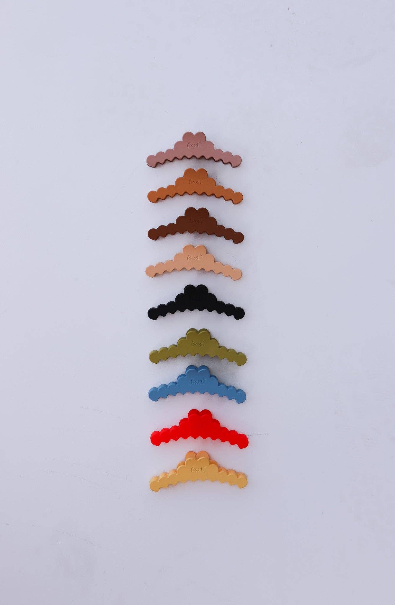 KAXI Scalloped Midi Hold Everything Claw Clip
