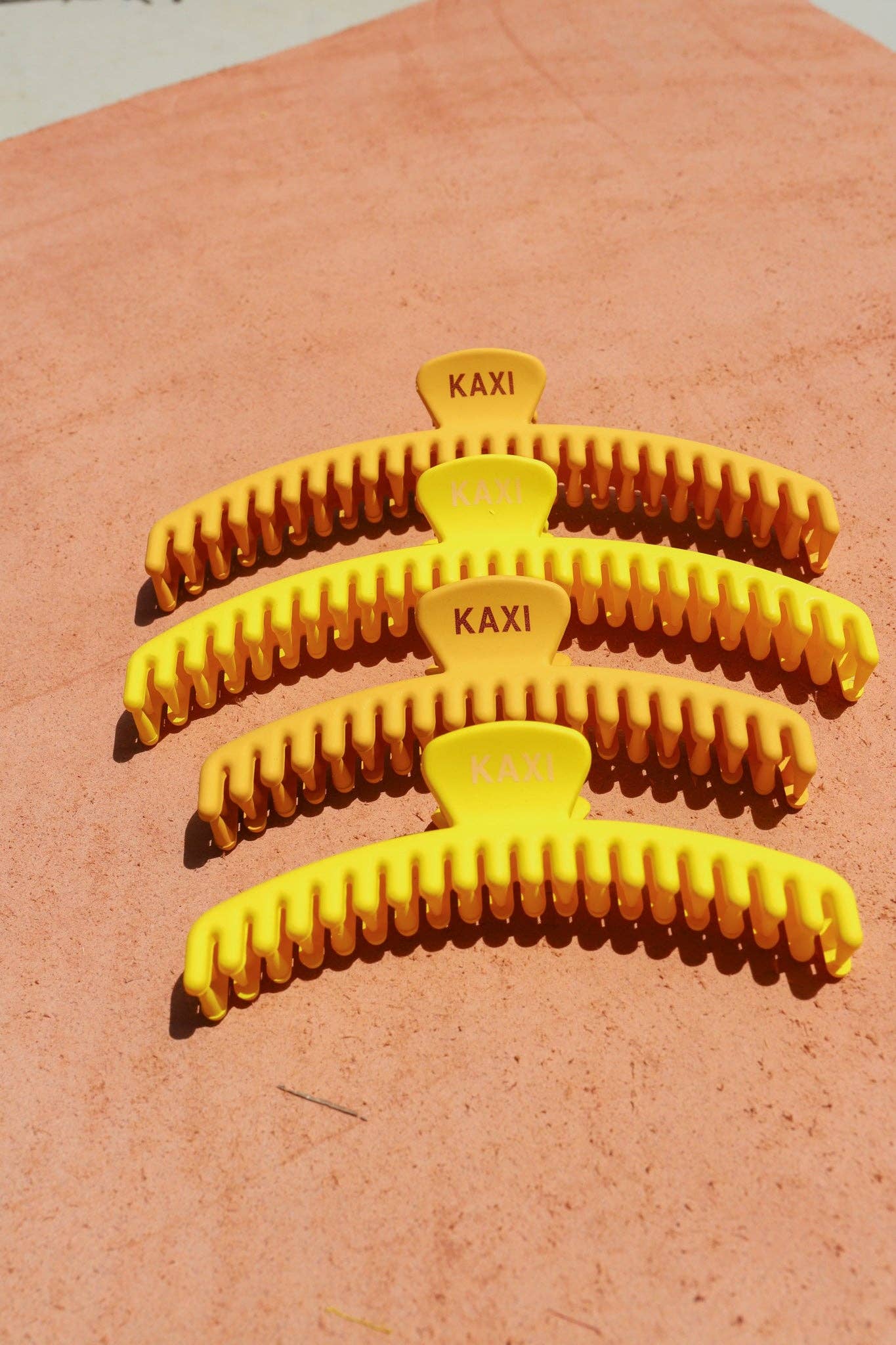 Matte Original Hold Everything Claw Clip