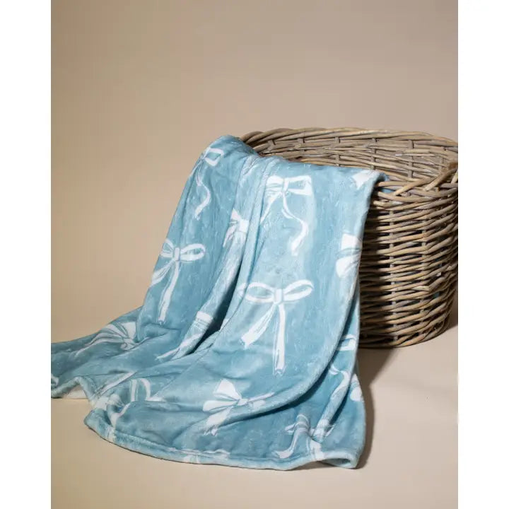 Hannah Bow Throw Light Blue