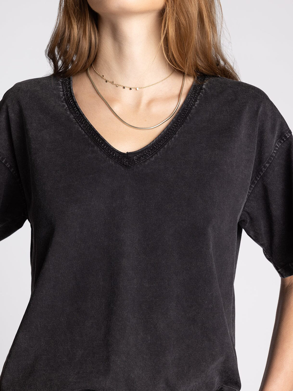 Ismeria Tee | Relaxed V-Neck Cotton Tee