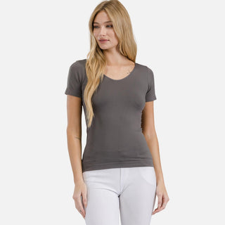 Seamless Reversible V-Neck Short Sleeve Top