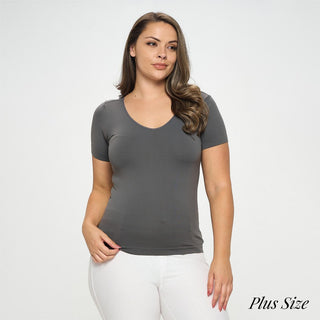 Seamless Reversible V-Neck Short Sleeve Top